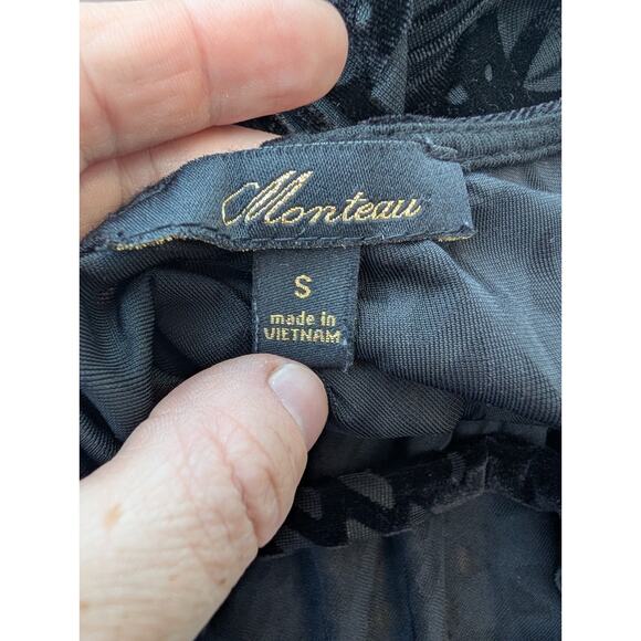 Monteau Womens bell sleeve velvet top S black geometric tassels boho Whimsigoth - Picture 6 of 7